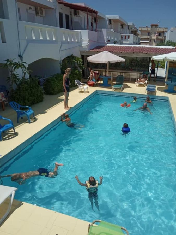 Villas Irene 8 Family Apartments Gournes Gouvon Екстер'єр фото